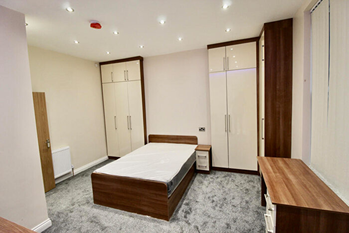 1 Bedroom House To Rent In Ashwood Terrace, Leeds, LS6