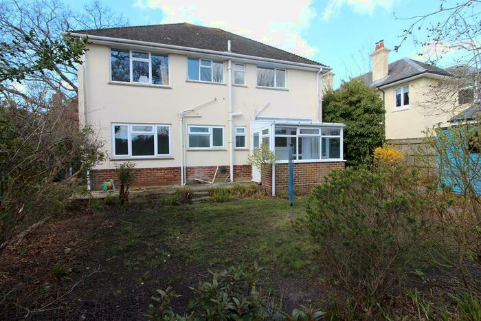 2 Bedroom Flat To Rent In Stuart Road, Highcliffe, Christchurch, Dorset, BH23