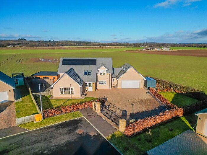 5 Bedroom Detached House For Sale In Tippermuir Close, Tibbermore, PH1