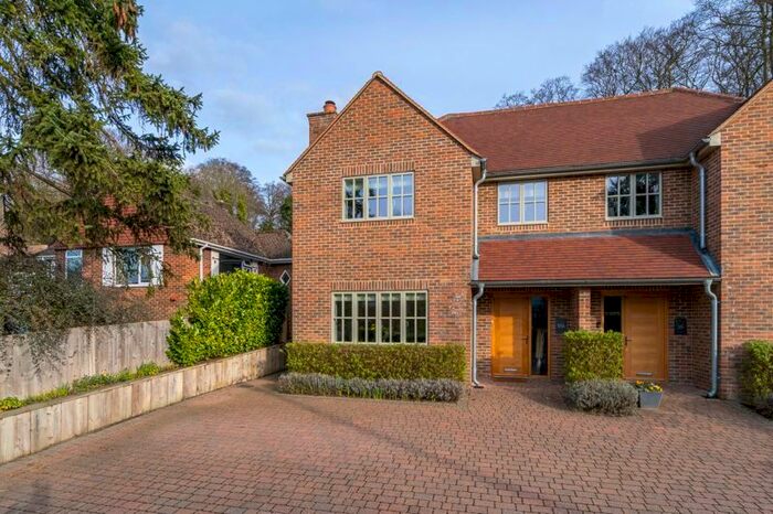 4 Bedroom Semi-Detached House To Rent In Marlow Bottom, Marlow, SL7