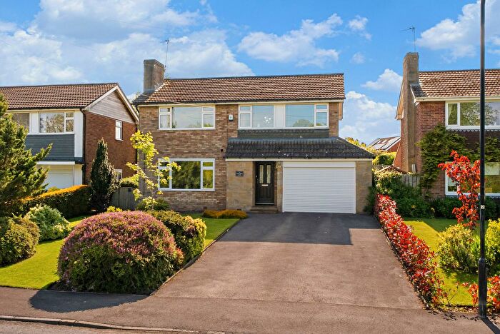 4 Bedroom Detached House For Sale In Yew Tree Lane, Harrogate, HG2
