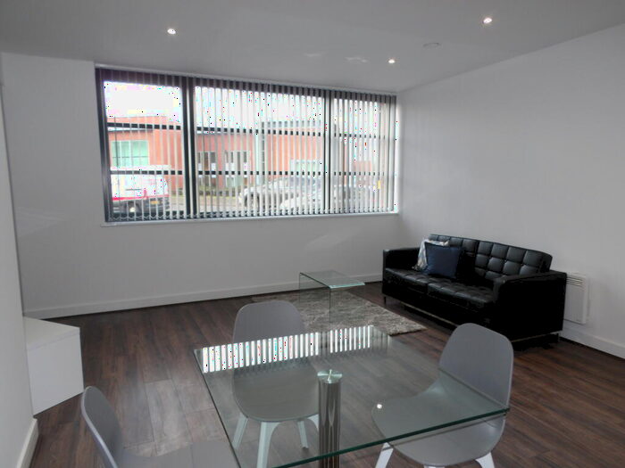 2 Bedroom Apartment To Rent In The Kettle Works, B1