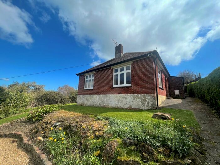 3 Bedroom Detached House To Rent In Church Road, Shanklin, PO37