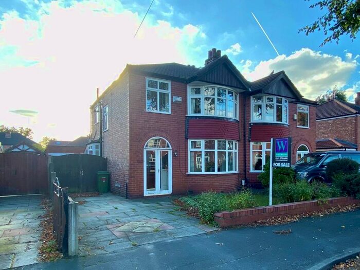 3 Bedroom Semi-Detached House To Rent In Marford Crescent, Sale, M33