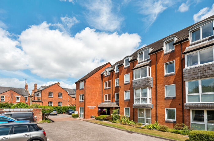 1 Bedroom Apartment For Sale In Ashcroft Gardens, Cirencester, Gloucestershire, GL7