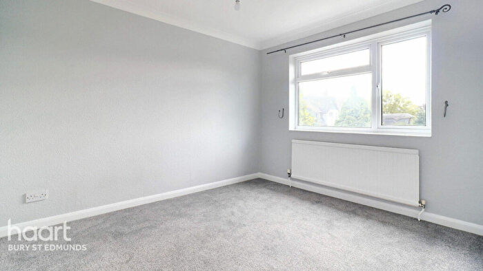 4 Bedroom Detached House For Sale In Meynell Gardens, Newmarket, CB8