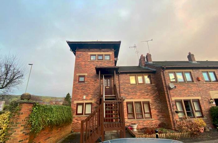 2 Bedroom Apartment To Rent In Ballard Close, Littleborough, OL15