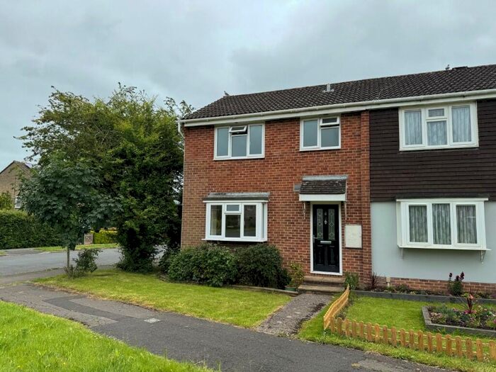 3 Bedroom End Of Terrace House To Rent In Wiltshire Drive, Trowbridge, Wiltshire, BA14