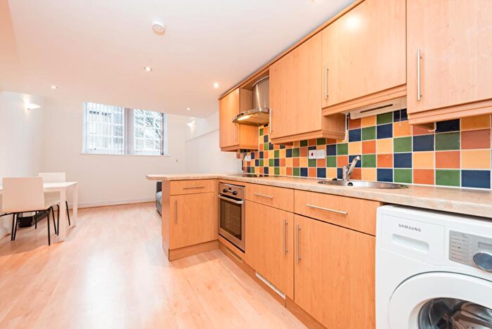 1 Bedroom Apartment To Rent In Stephenson House, Thames Street, Oxford, OX1