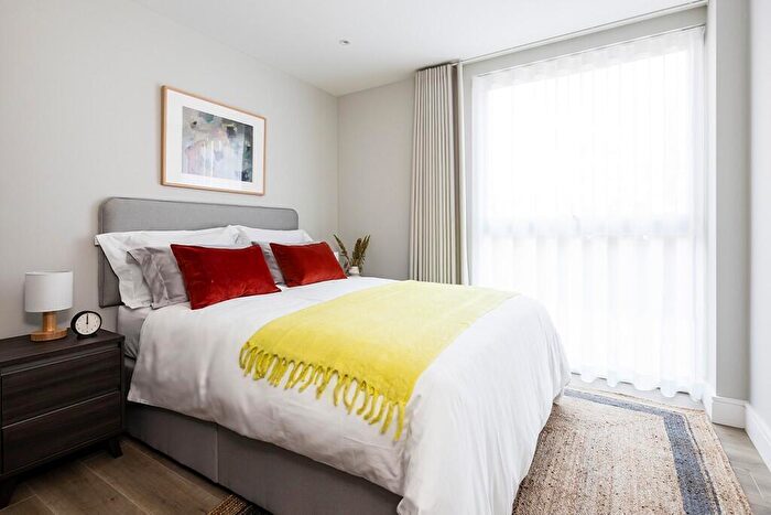 2 Bedroom Apartment To Rent In Neptune Wharf, London, SE8