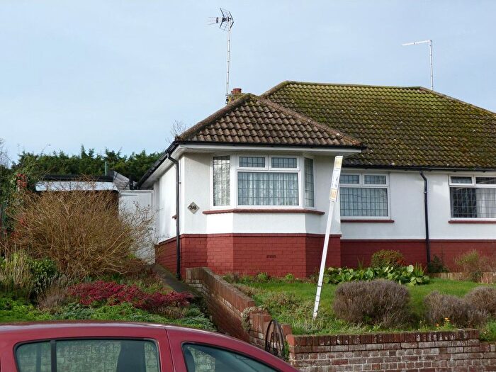2 Bedroom Bungalow For Sale In Carlton Avenue, Broadstairs, CT10