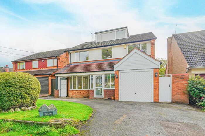 5 Bedroom Detached House For Sale In The Avenue, Rowington, CV35