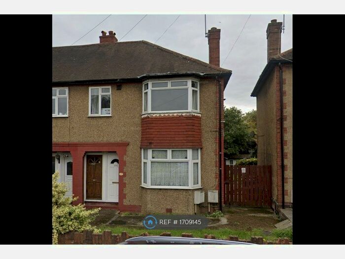 2 Bedroom Maisonette To Rent In Carr Road, Northolt, UB5