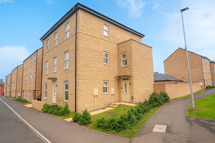 4 Bedroom Semi-Detached House For Sale In Magnolia Road, Seacroft, Leeds, LS14
