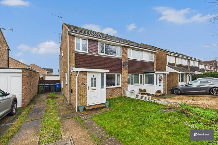 3 Bedroom Semi Detached House For Sale In Martial Daire Boulevard, Brackley, NN13