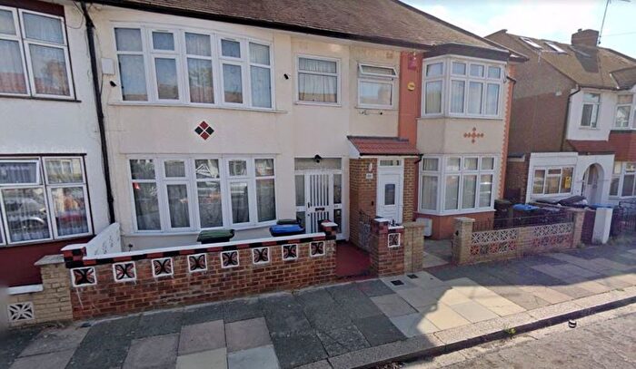 2 Bedroom Terraced House To Rent In Cromer Road, Romford, RM7