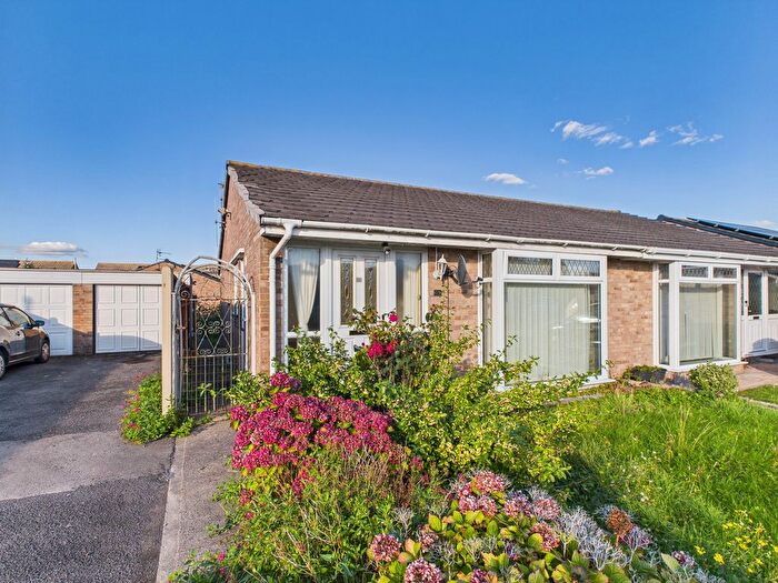 2 Bedroom Semi-Detached Bungalow For Sale In Pear Tree Close, Bridgwater, TA6