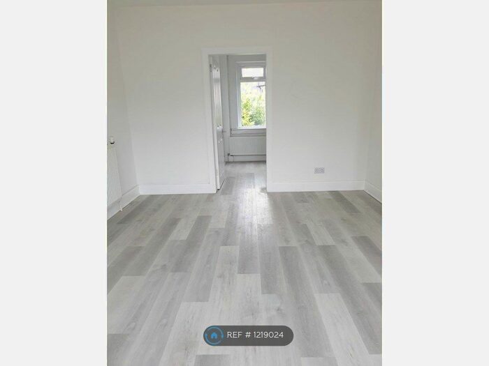 2 Bedroom End Of Terrace House To Rent In Annandale Street, Edinburgh, EH7