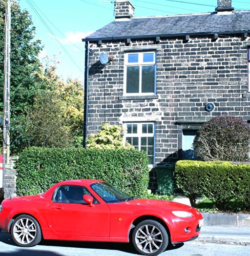 2 Bedroom End Of Terrace House To Rent In Chew Valley Road, Greenfield, Saddleworth, OL3