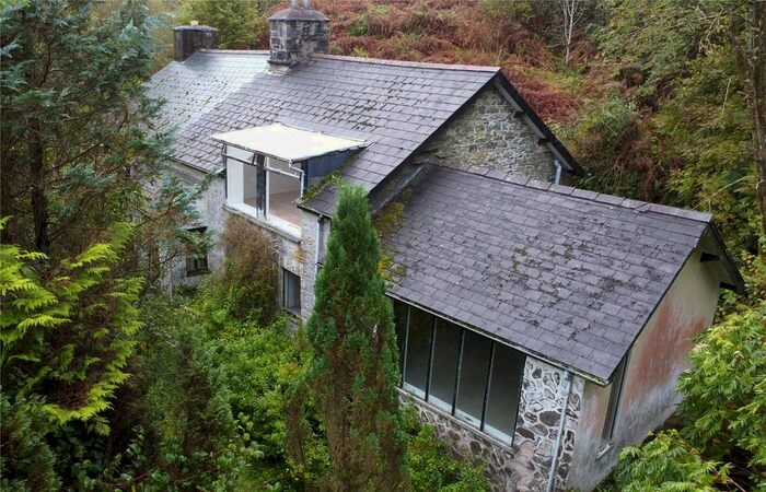 Cottage For Sale In Pennant, Llanbrynmair, Powys, SY19