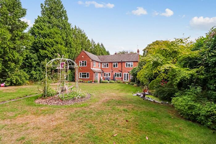 4 Bedroom Detached House For Sale In St Johns Road, Penn, Buckinghamshire, HP10