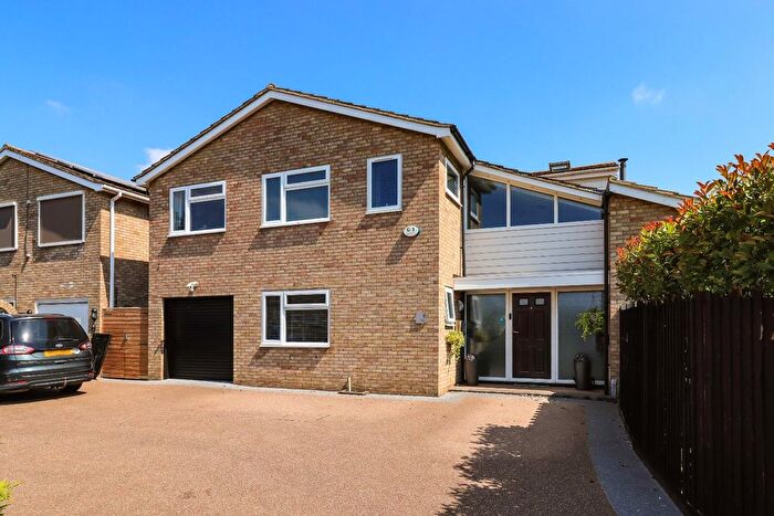 4 Bedroom Detached House For Sale In Lucketts Close, Histon, CB24