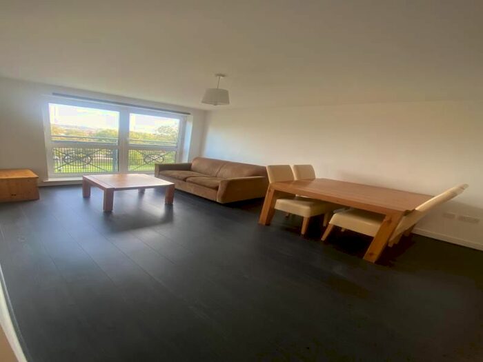 1 Bedroom Flat To Rent In Cline Road, London, N11