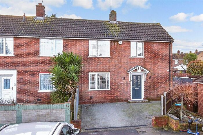 2 Bedroom Semi Detached House For Sale In Thornham Road, Twydall, Gillingham, Kent, ME8