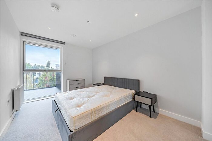 1 Bedroom Flat To Rent In Henley Cross, London, SE3