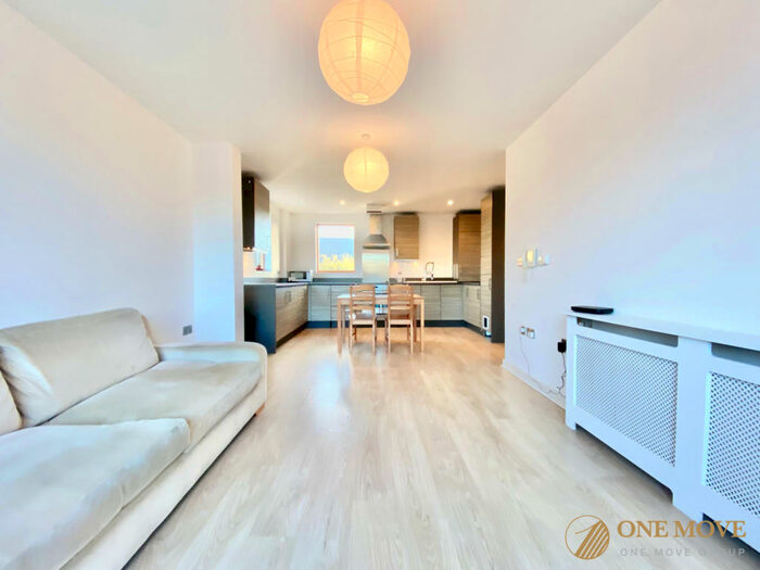 3 Bedroom Flat To Rent In Hitchcock House, Pitfield Street, London, N1