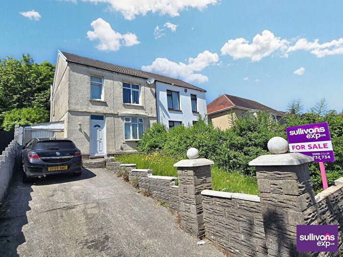3 Bedroom Semi-Detached House For Sale In Mynydd Newydd Road, Penlan, Swansea, SA5