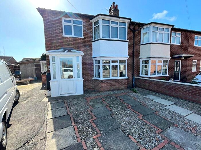 3 Bedroom Semi Detached House For Sale In Greenhill Crescent, Northallerton, North Yorkshire, England, DL6
