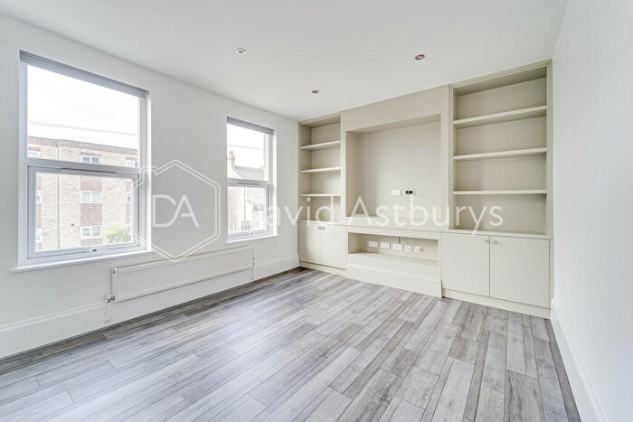 2 Bedroom Apartment To Rent In Lincoln Road, Enfield, EN3