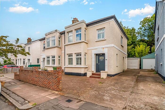 3 Bedroom Semi Detached House For Sale In Warren Avenue, Bromley, BR1
