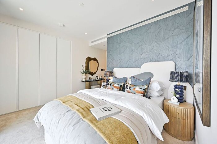 4 Bedroom Flat For Sale In White City Living, White City, W12