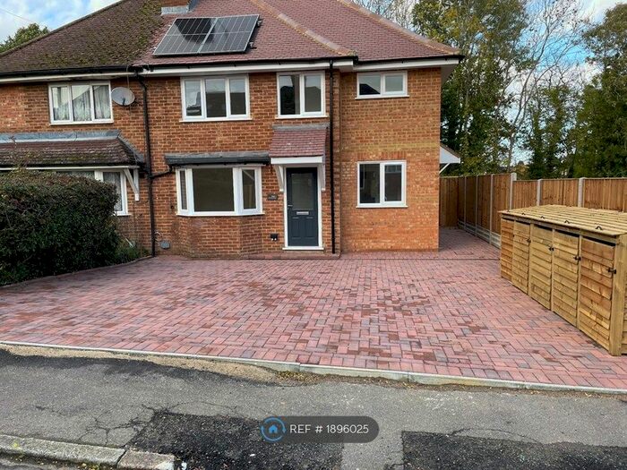 1 Bedroom Flat To Rent In Vernon Way, Guildford, GU2