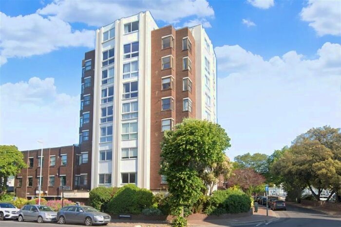 2 Bedroom Flat To Rent In Flat /Arundel Lodge, Shelley Road, Worthing, West Sussex, BN11