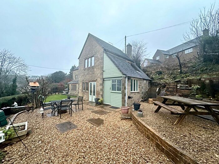 4 Bedroom Cottage To Rent In Oakridge Lynch, GL6