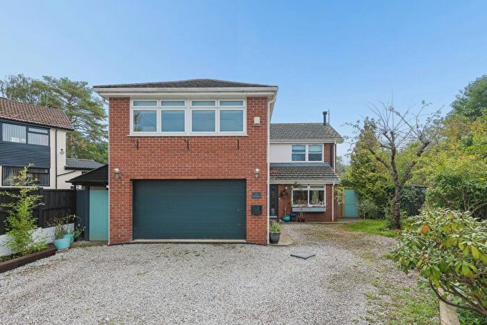 5 Bedroom Detached House For Sale In Cherington Close, Handforth, SK9