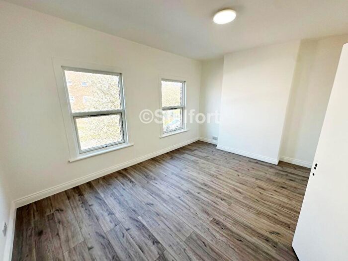 4 Bedroom Terraced House To Rent In Janson Road, London, E15