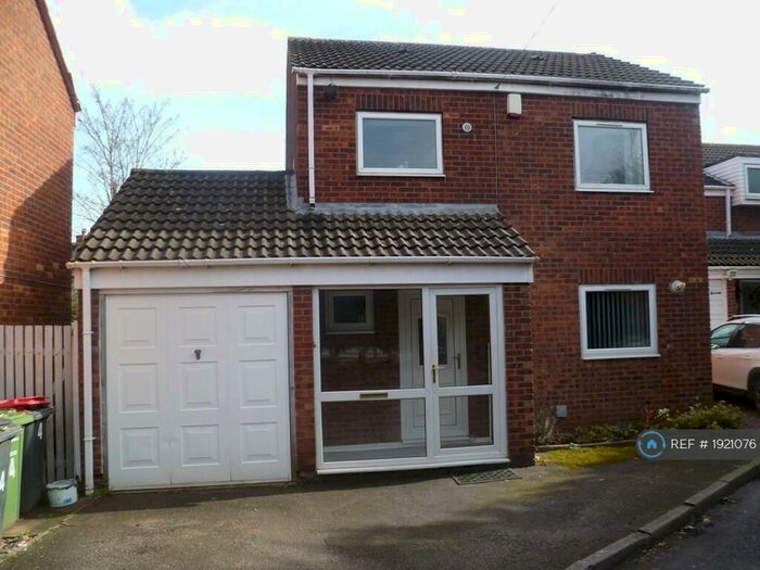 3 Bedroom Detached House To Rent In Birmingham Road, Water Orton, Birmingham, B46