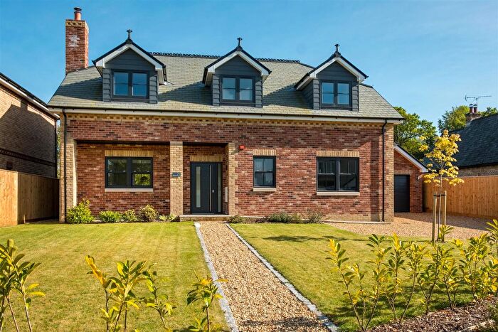 4 Bedroom Detached House To Rent In Bembridge, Isle Of Wight, PO35