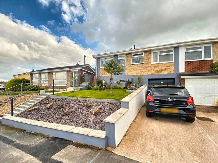 2 Bedroom Bungalow For Sale In Anstey Crescent, Tiverton, Devon, EX16