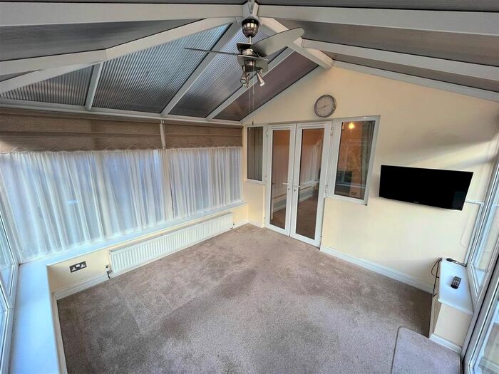 3 Bedroom Detached House For Sale In Dale Close, Baldwins Gate, Newcastle-Under-Lyme, ST5