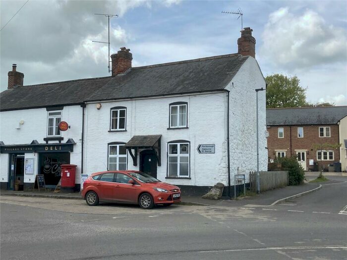 4 Bedroom Semi-Detached House For Sale In The Square, Aldbourne, Marlborough, SN8