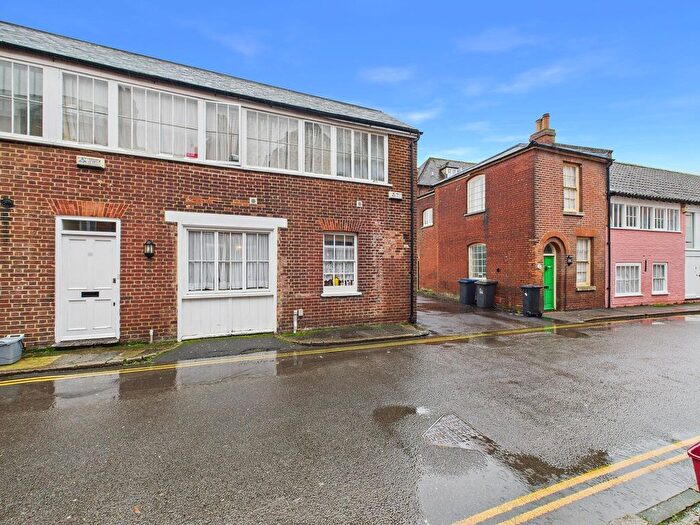 2 Bedroom Terraced House For Sale In Kirbys Lane, Canterbury, CT2