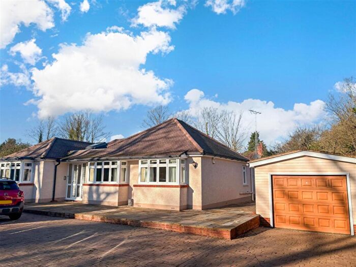 4 Bedroom Bungalow For Sale In Reigate Road, Horley, Surrey, RH6