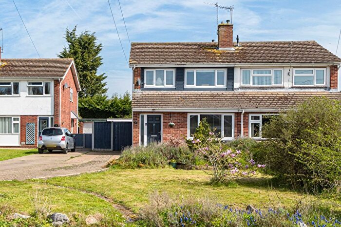 3 Bedroom Semi Detached House For Sale In The Gardens, Carlton Colville, NR33