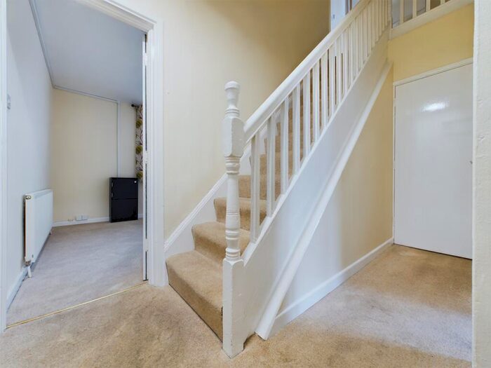 2 Bedroom Flat To Rent In Kirby Road, Leicester, LE3