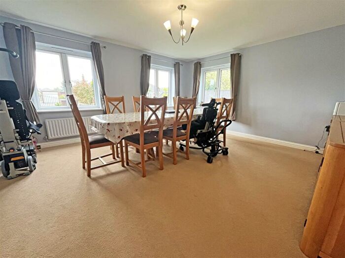 5 Bedroom Detached House For Sale In Barbers Drove North, Crowland, Peterborough, PE6